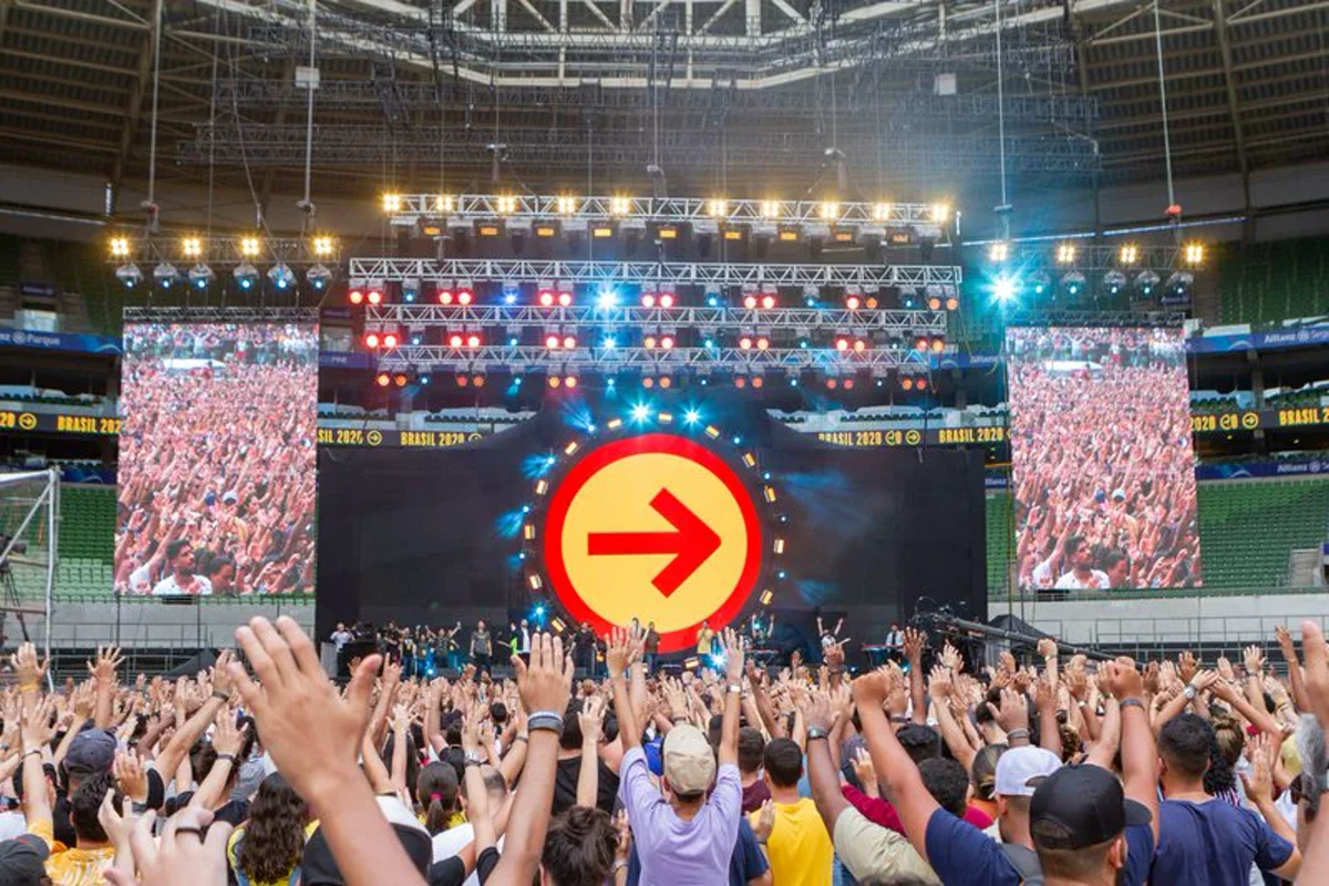 The Send - Palco com multidão